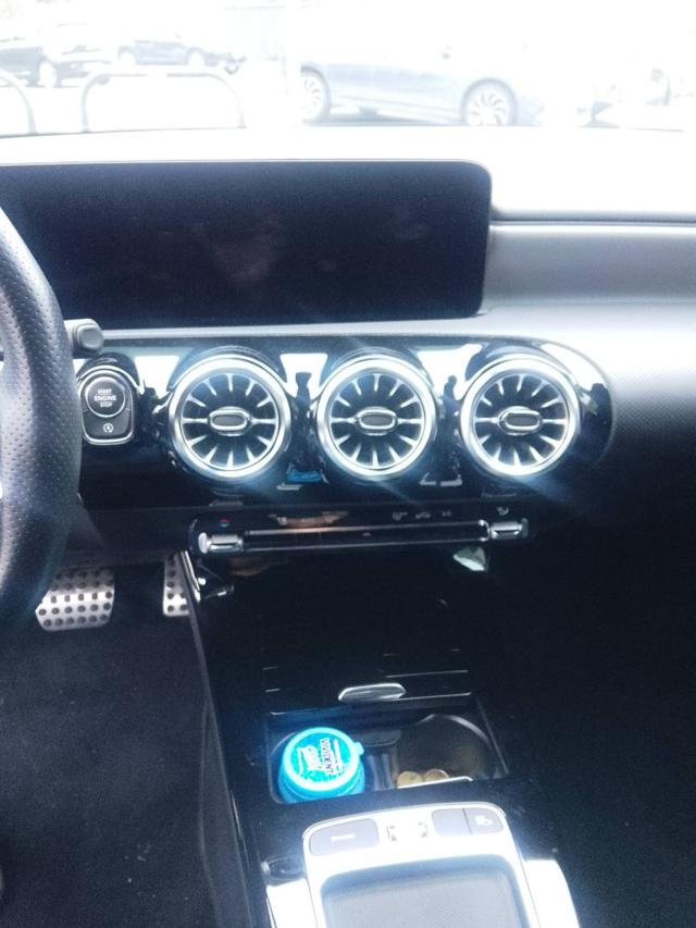 MERCEDES-BENZ CLA 200 usata, con Sedili riscaldati