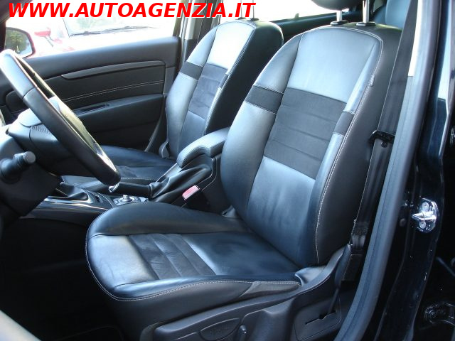 RENAULT Scenic usata, con Sensori di parcheggio posteriori