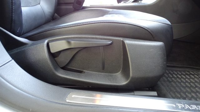 VOLKSWAGEN Passat usata 64
