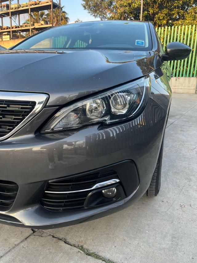PEUGEOT 308 usata, con Airbag laterali