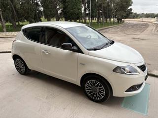 LANCIA Ypsilon usata, con Airbag laterali