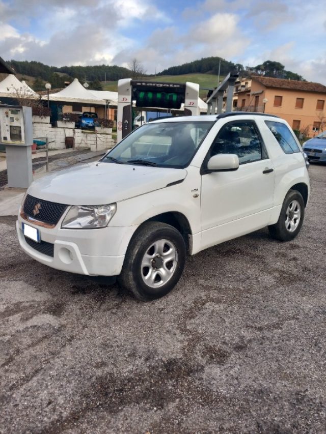 SUZUKI Grand Vitara usata, con Airbag