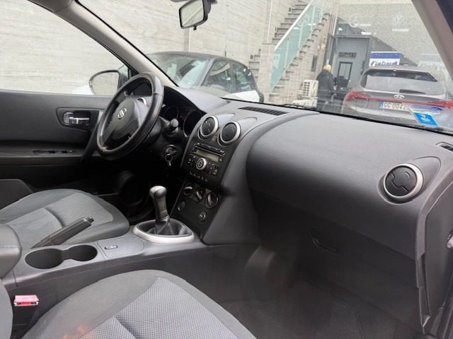 NISSAN Qashqai usata 10