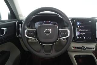 VOLVO XC40 usata 11