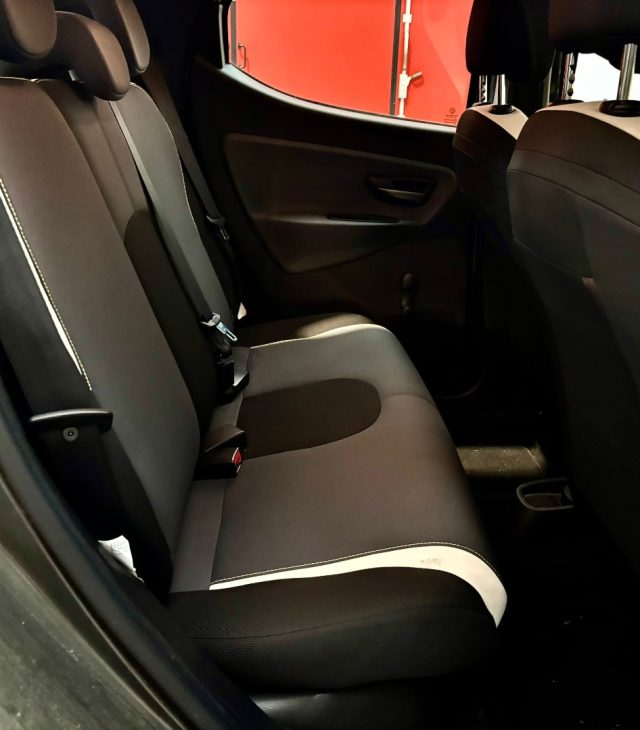 LANCIA Ypsilon usata, con Sensori di parcheggio posteriori