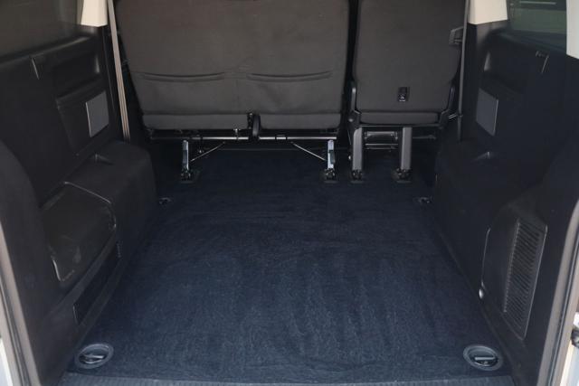 VOLKSWAGEN Caravelle usata 50