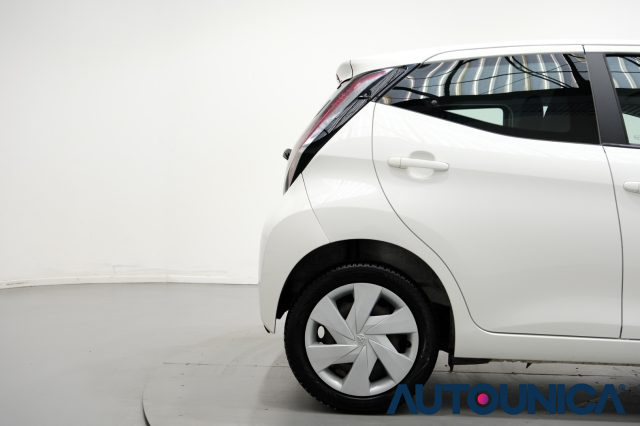 TOYOTA Aygo usata 40