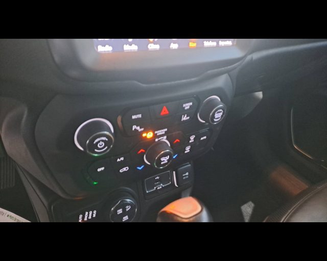 JEEP Renegade usata, con Sedile posteriore sdoppiato