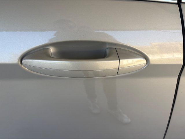 FORD B-Max usata, con Monitoraggio pressione pneumatici