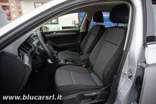 VOLKSWAGEN Passat usata, con Autoradio