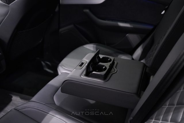 AUDI Q8 usata, con Telecamera per parcheggio assistito