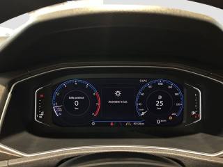 VOLKSWAGEN T-Roc usata 13