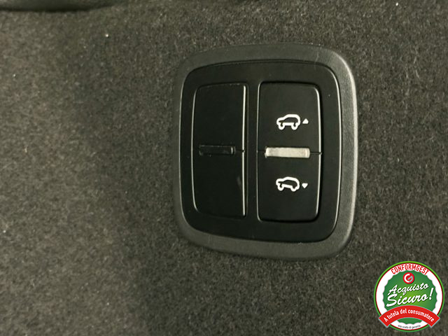 PORSCHE Macan usata, con Volante in pelle