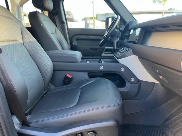 LAND ROVER Defender usata, con Climatizzatore