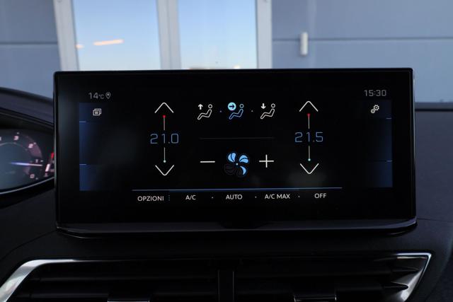 PEUGEOT 5008 usata, con Chiamata automatica per emergenze