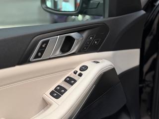 BMW X5 usata, con Leve al volante