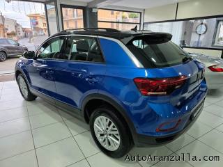 VOLKSWAGEN T-Roc usata, con Autoradio