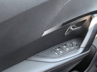 PEUGEOT 2008 usata, con Vivavoce