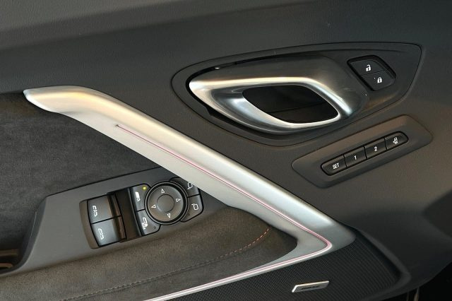 CHEVROLET Camaro usata 11