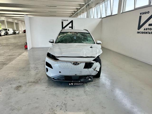 HYUNDAI Kona usata, con Airbag