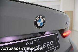 BMW 320 usata, con Fari full-led