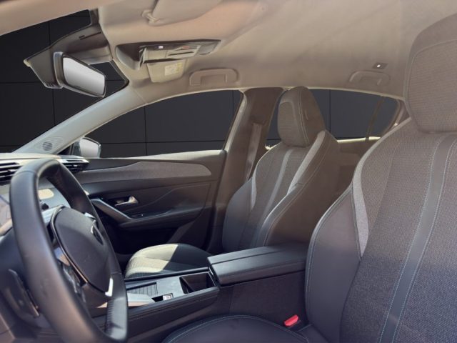 PEUGEOT 308 usata, con Volante in pelle