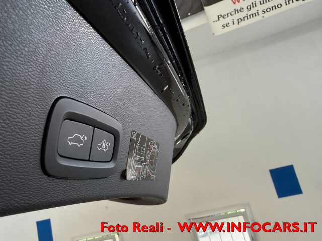 VOLVO XC40 usata, con Controllo elettronico della corsia