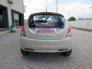 LANCIA Ypsilon usata, con Autoradio