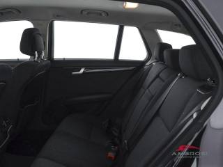 MERCEDES-BENZ C 200 usata 9