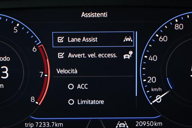 VOLKSWAGEN Taigo usata, con Cruise Control