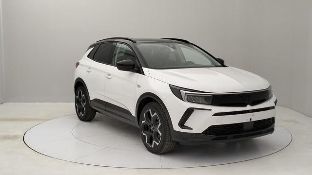 OPEL Grandland usata, con Boardcomputer