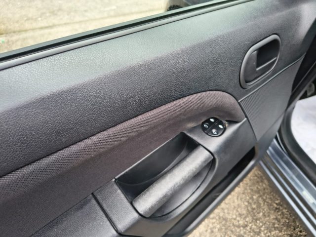 FORD Fiesta usata, con Cerchi in lega