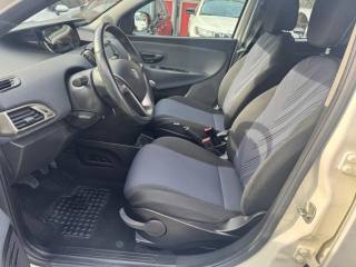 LANCIA Ypsilon usata, con Touch screen
