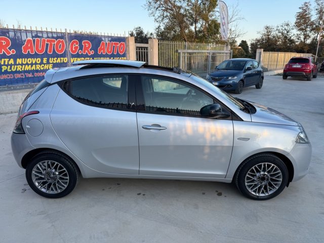 LANCIA Ypsilon usata, con ESP