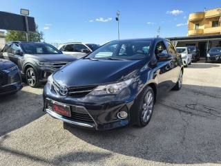 TOYOTA Auris usata, con Airbag