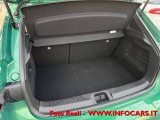 RENAULT Clio usata, con Fari LED