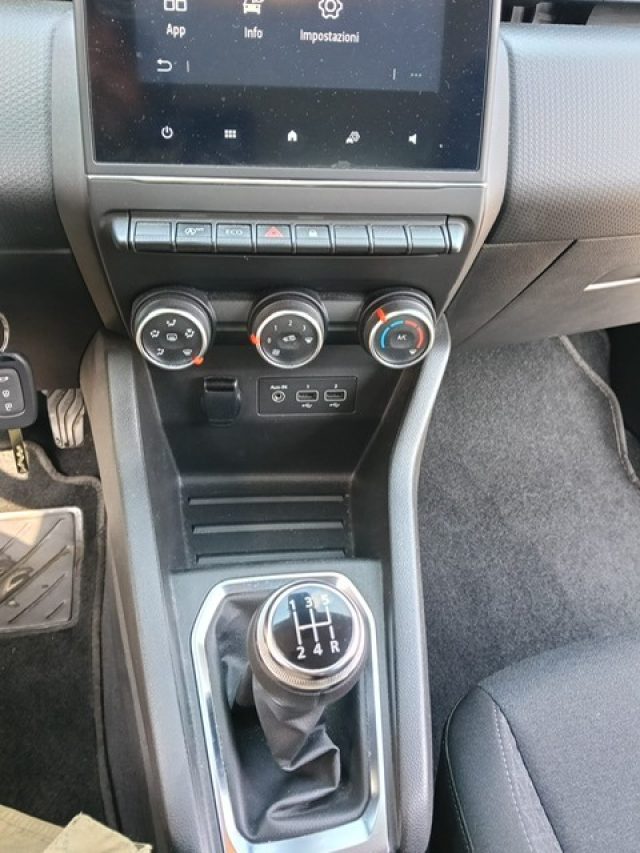 RENAULT Clio usata, con Luci diurne LED