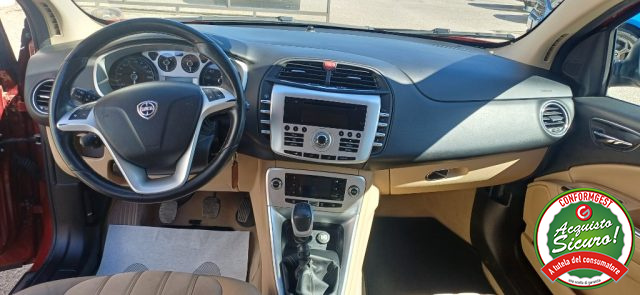 LANCIA Delta usata, con Controllo automatico clima