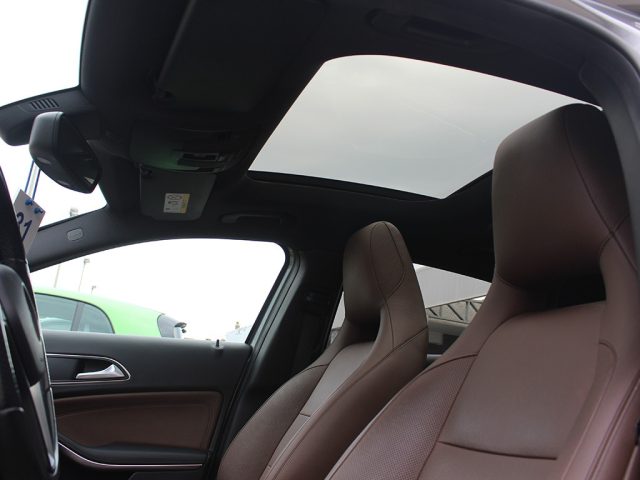 MERCEDES-BENZ GLA 220 usata, con Climatizzatore