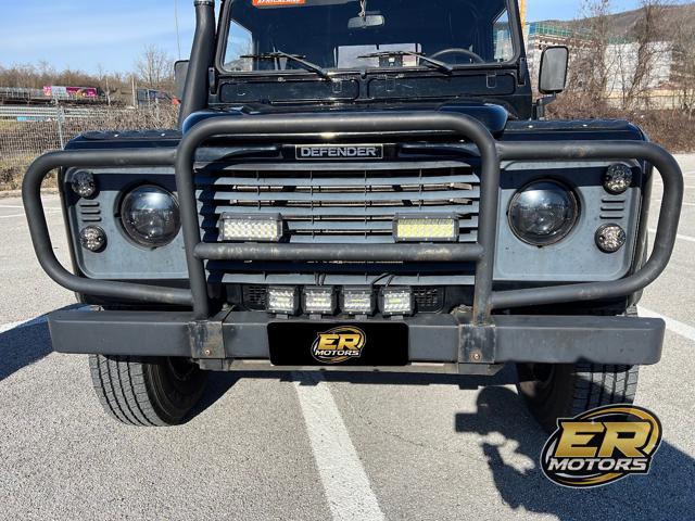 LAND ROVER Defender usata 24