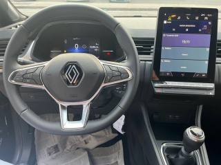 RENAULT Captur usata, con Volante in pelle