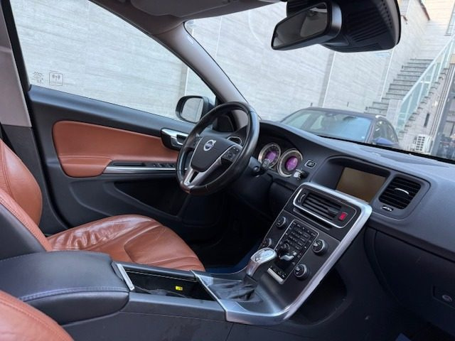 VOLVO V60 usata, con Airbag Passeggero