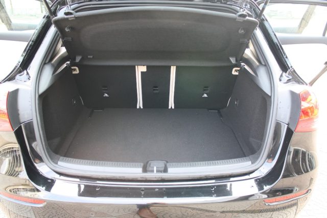 MERCEDES-BENZ A 180 usata, con Bracciolo