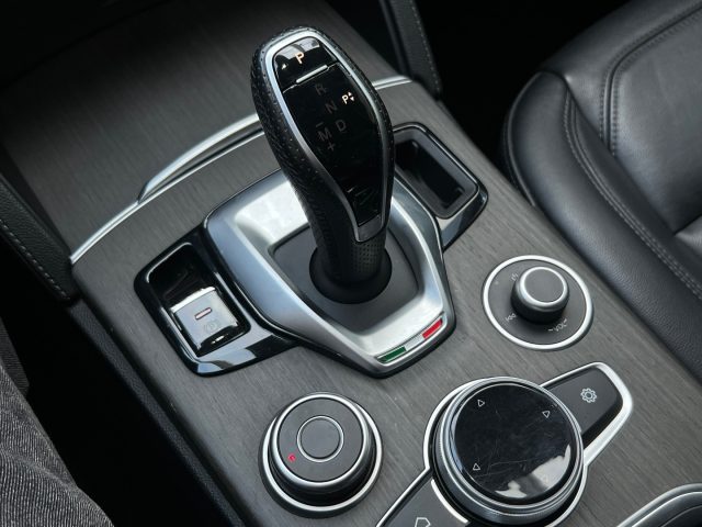 ALFA ROMEO Stelvio usata, con Fari Xenon