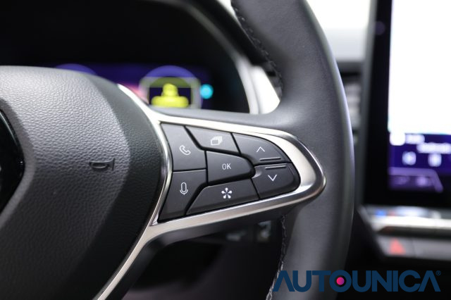 RENAULT Captur usata, con Touch screen