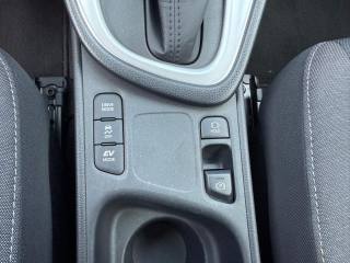 TOYOTA Yaris usata 14