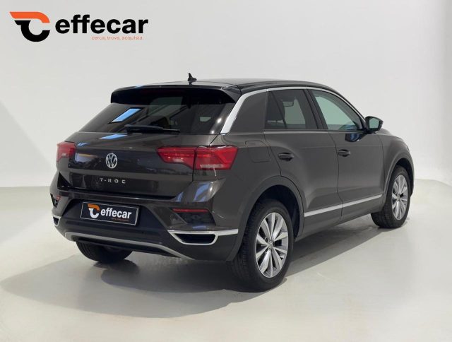 VOLKSWAGEN T-Roc usata, con Autoradio