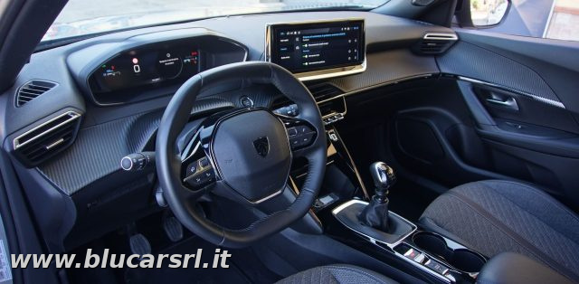 PEUGEOT 2008 usata, con Climatizzatore
