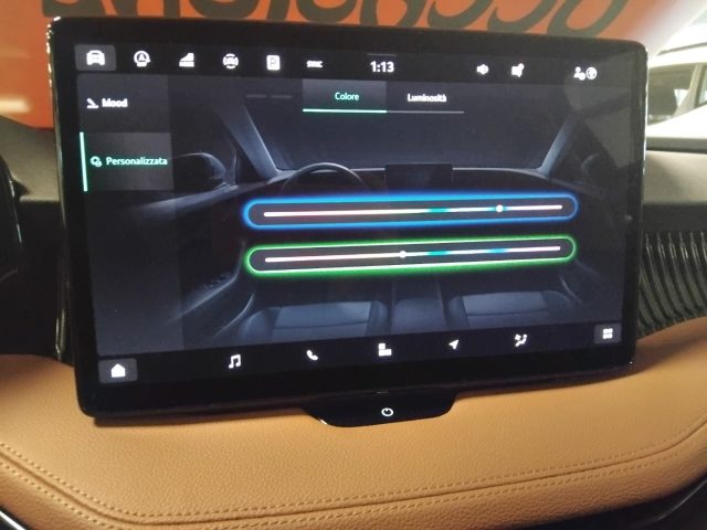 SKODA Superb usata, con Sensori di parcheggio posteriori