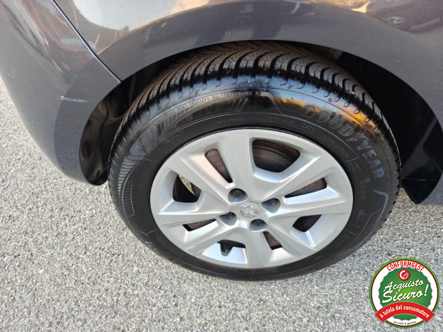 OPEL Corsa usata, con MP3